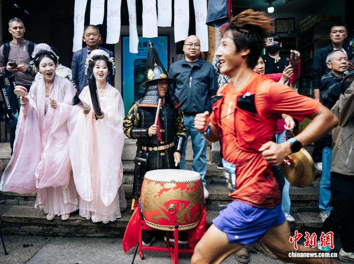 柴古唐斯括苍越野赛十周年：临海成就全球化的