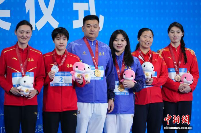 潘展乐捍卫荣誉，香港七橄队夺金点亮粤港澳全