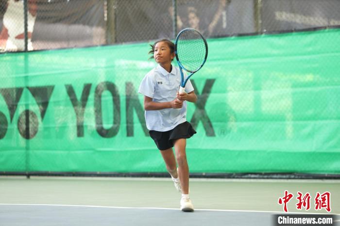 2025全国青少年网球排名赛贵阳站U12组开赛 体能测