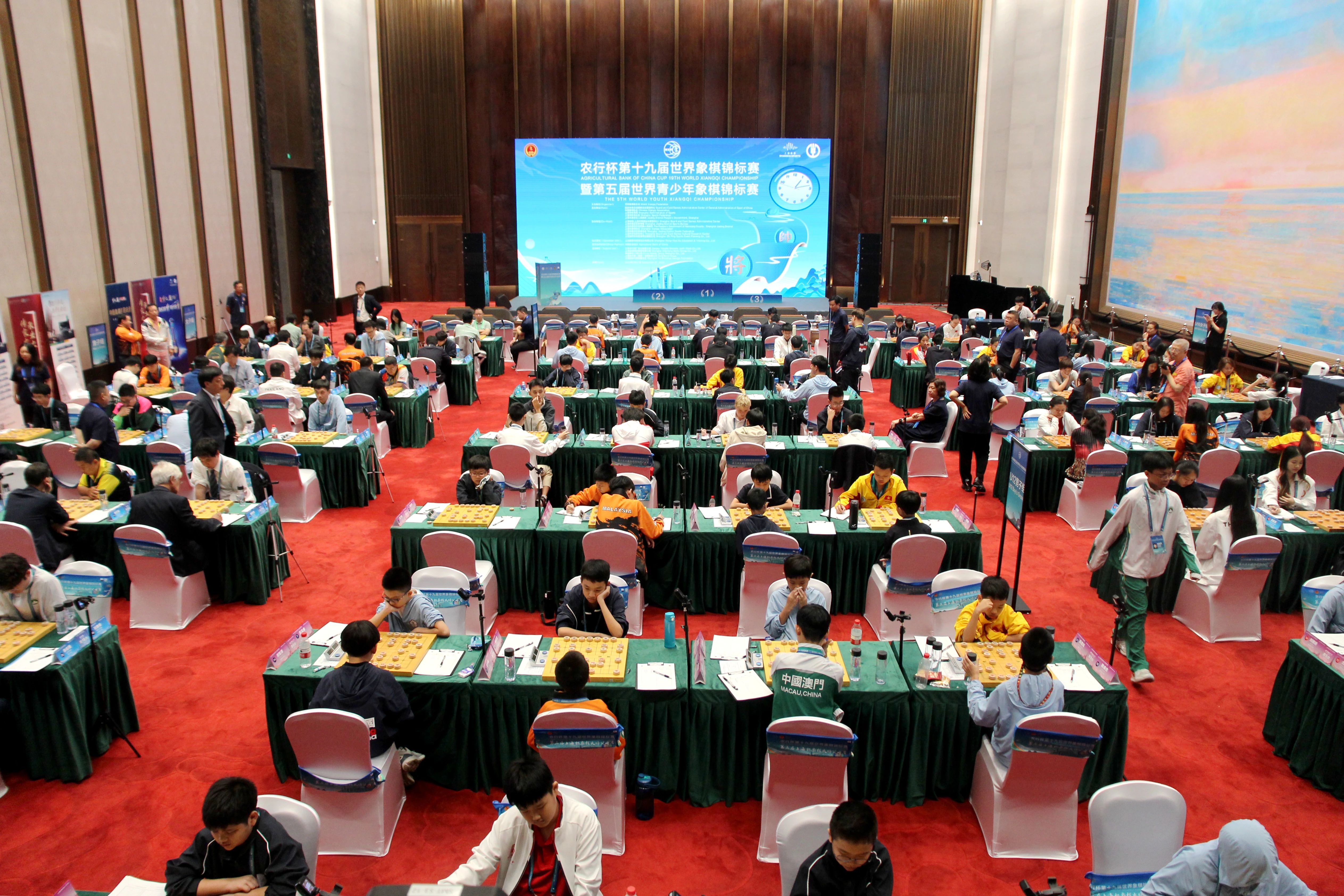 上海世锦赛中国男单首度失冠 越南棋王赖理兄登