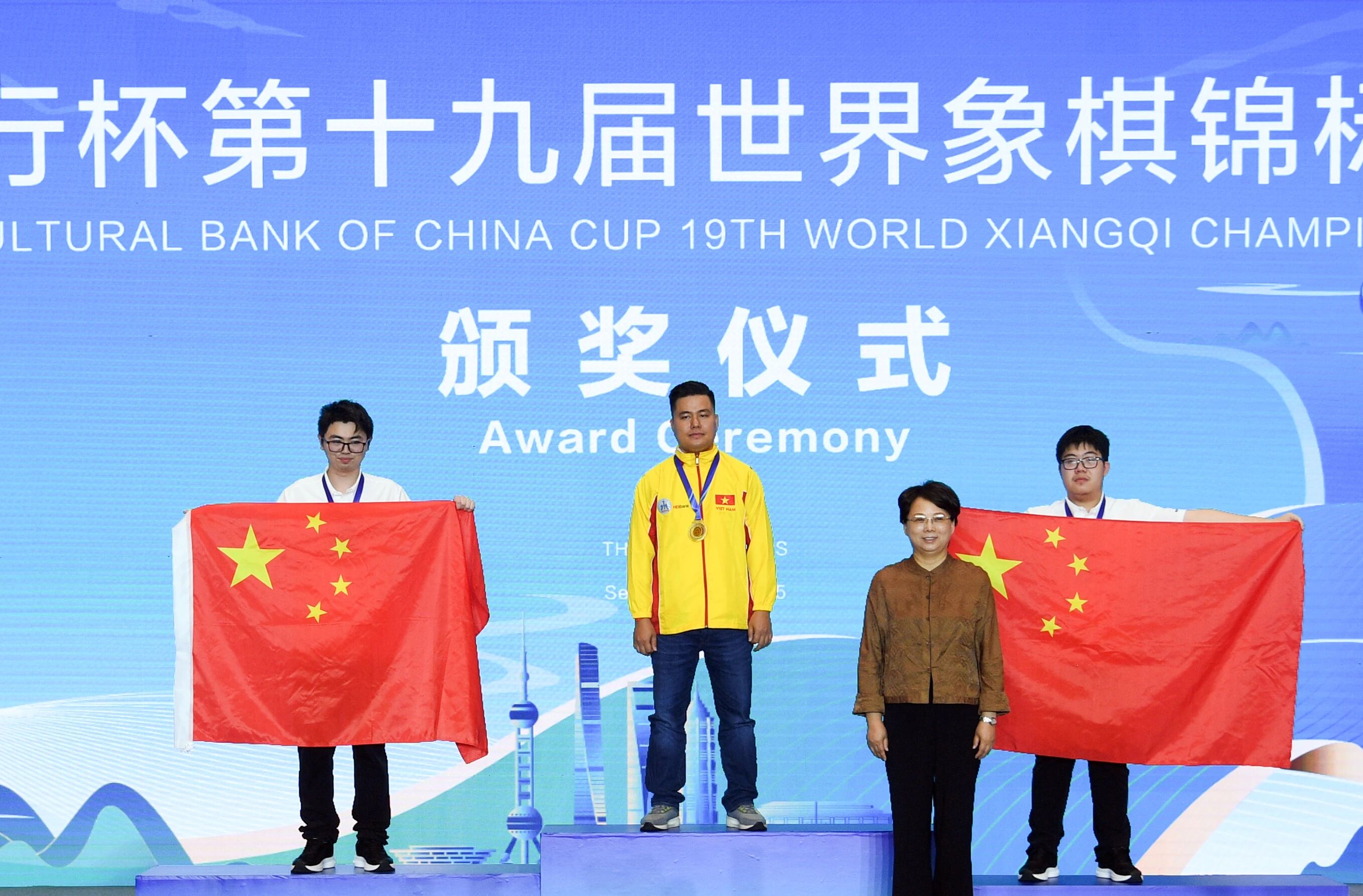 上海世锦赛中国男单首度失冠 越南棋王赖理兄登