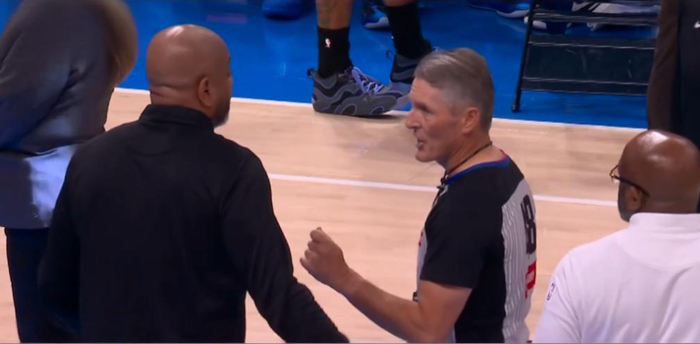 底特律活塞客场挑战雷霆 替补军团展现团队篮球